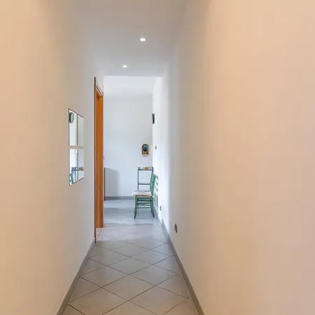 Rivierarent Al Grattacielo Apartamento *