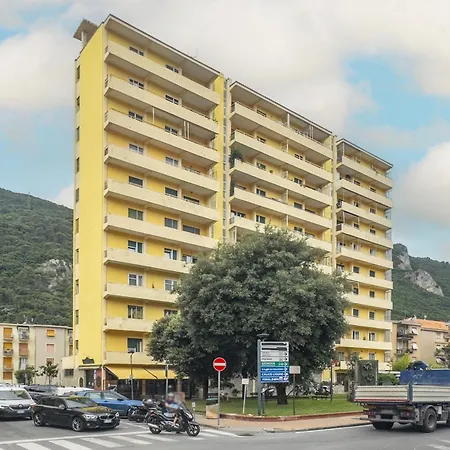 Rivierarent Al Grattacielo Апартаменты