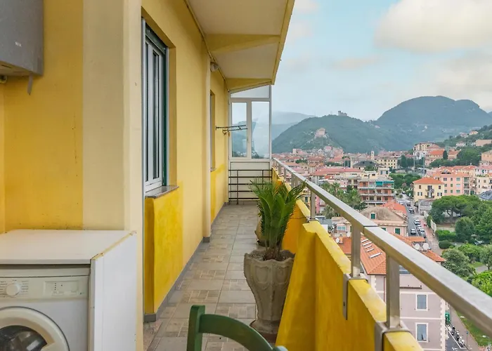 Rivierarent Al Grattacielo Lejlighed Finale Ligure